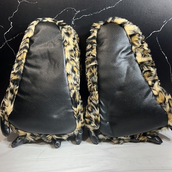 Unbranded Women’s Claw Slippers Leopard sz 7/8 - Picture 8 of 8